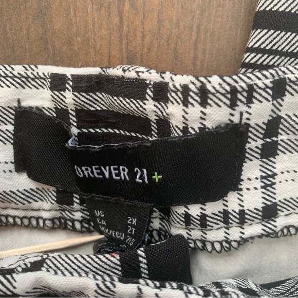 Black and White Plaid Check Pants size 2X - Picture 3 of 6